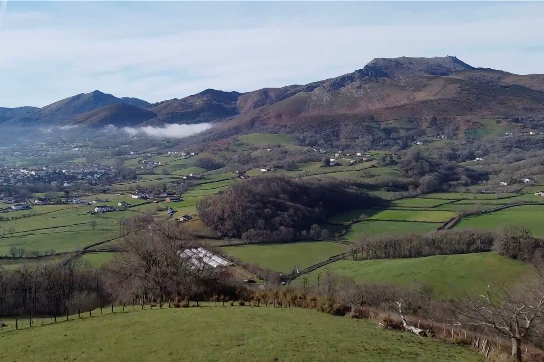 Sare Vue Pyrenees